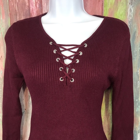 Long sleeve cross neckline Top - Picture 2 of 5